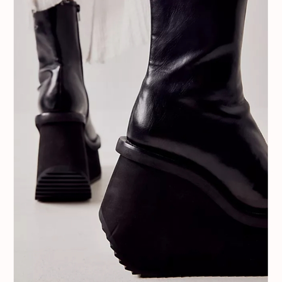 Free People Lost In Space Platforms - Picture 3 of 12